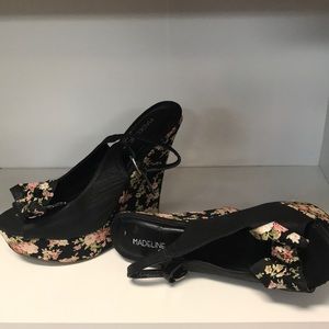 Black/Floral Wedges Brand New